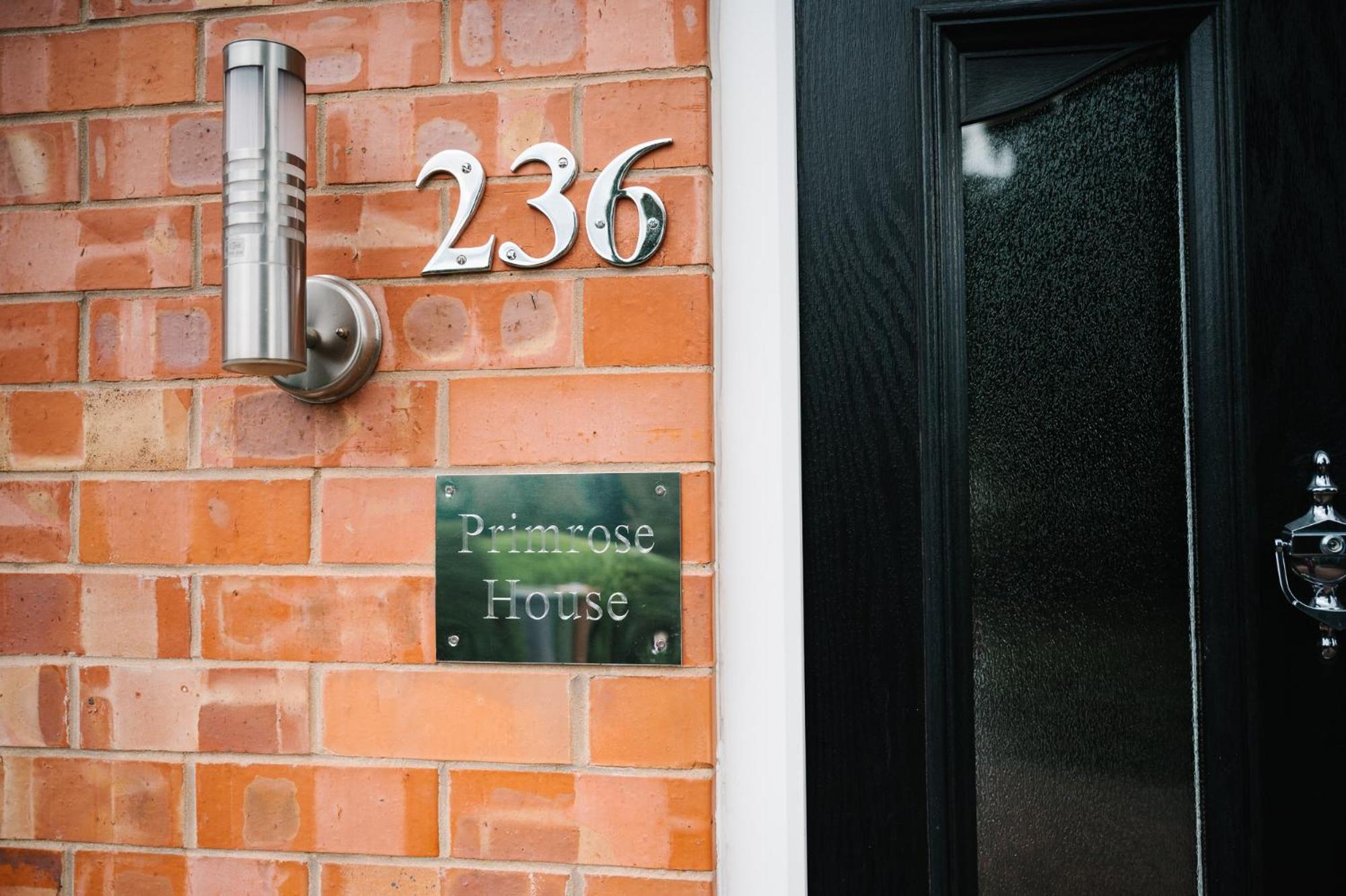 Boutique 5-bed 5-ensuite Stunning Gem, Near Jlr, Airport, World,nec Solihull